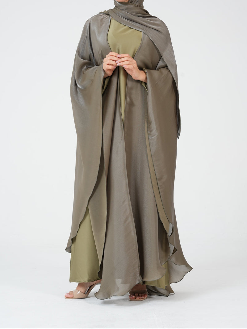 How to Style an Open Abaya: 5 Different Ways