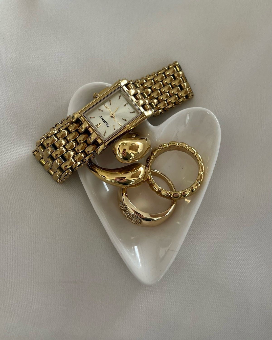 How to style jewellery with abayas