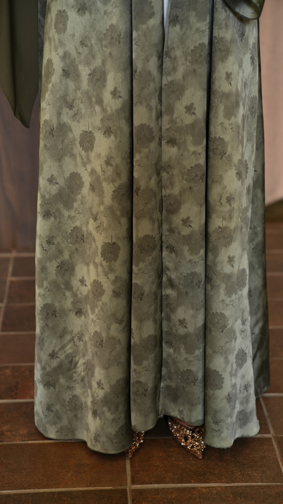 Satin Floral Printed Abaya - Muted Sage